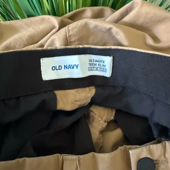 Old Navy Ultimate Tech Slim Built in flex Dark Khaki Pants - Picture 5 of 7